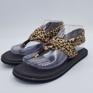 Sanuk Women's Yoga Sling 2 Leopard Flip-Flop Thong Sandals